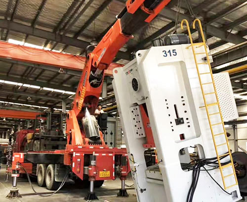 大田镇附近随车吊出租，轻松解决运输难题