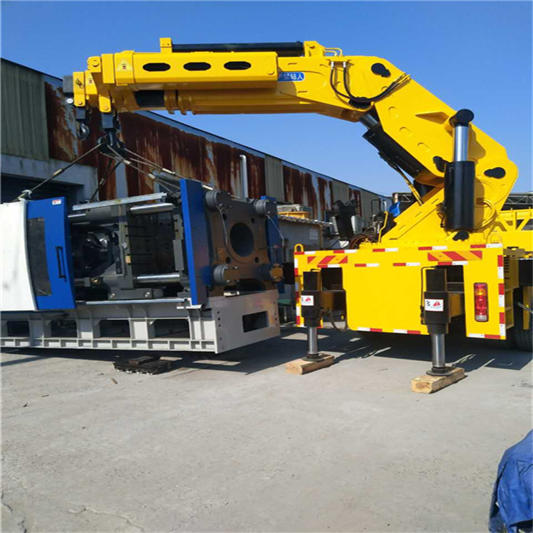 大田镇 大吨位折臂吊出租费用解析：一小时租赁多少钱